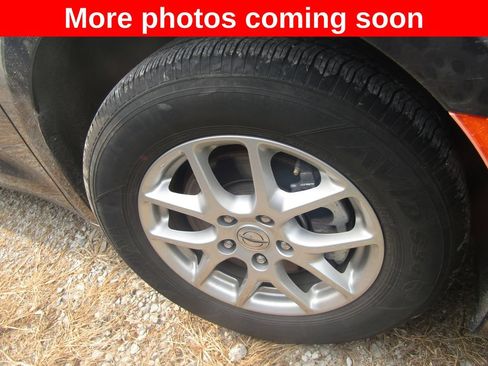 Used 2023 Chrysler Pacifica Touring-L FWD image 9