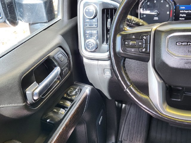 Used 2022 GMC Sierra 2500 Denali w/ Denali Ultimate Package AWD/4WD image 26