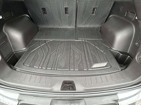 Used 2024 Chevrolet Blazer LT w/ Convenience Package image 17