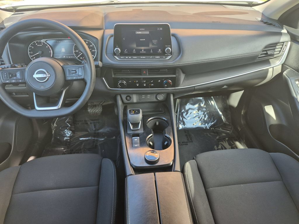 Used 2024 Nissan Rogue S AWD/4WD image 14