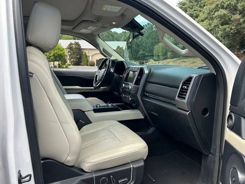Used 2019 Ford Expedition Max Platinum AWD/4WD image 52