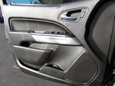 Used 2019 Chevrolet Colorado LT w/ LT Convenience Package image 57