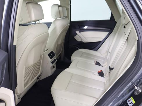 Certified 2025 Audi Q5 2.0T Premium Plus w/ Premium Plus Package image 15