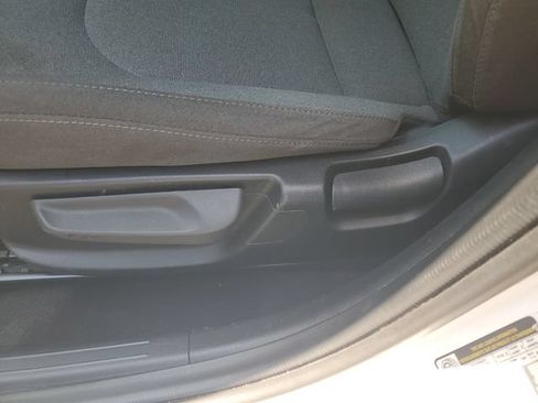 Used 2025 Kia K4 FWD image 18