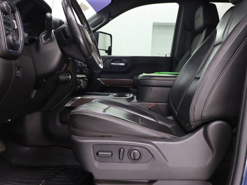 Used 2021 Chevrolet Silverado 2500 High Country w/ Z71 Off-Road Package image 8