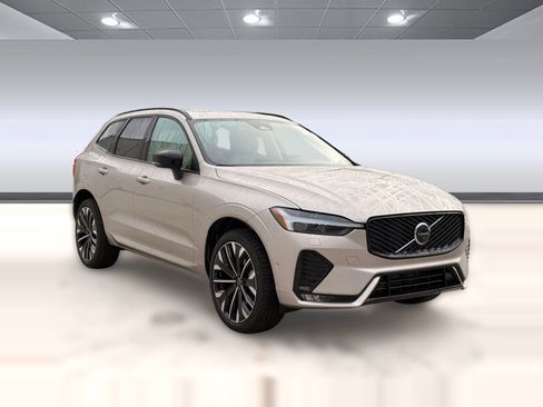 New 2026 Volvo XC60 B5 Ultra w/ Protection Package Premier image 7