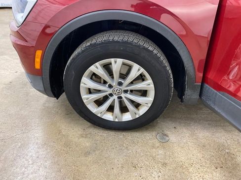 Used 2019 Volkswagen Tiguan SE image 24