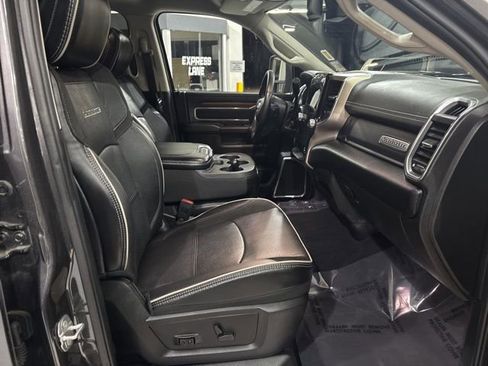 Used 2024 RAM 2500 Laramie image 28