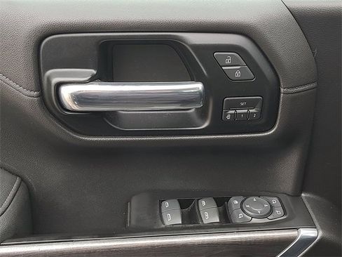 Used 2019 Chevrolet Silverado 1500 LTZ image 25