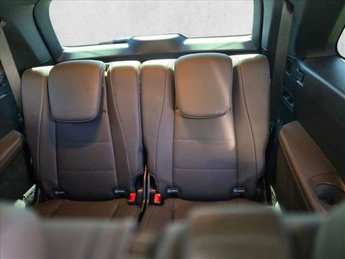 Used 2022 Mercedes-Benz GLS 450 4MATIC image 16