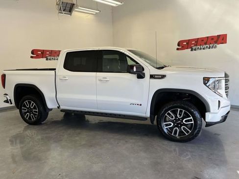 Used 2025 GMC Sierra 1500 AT4 w/ AT4 Premium Package image 2