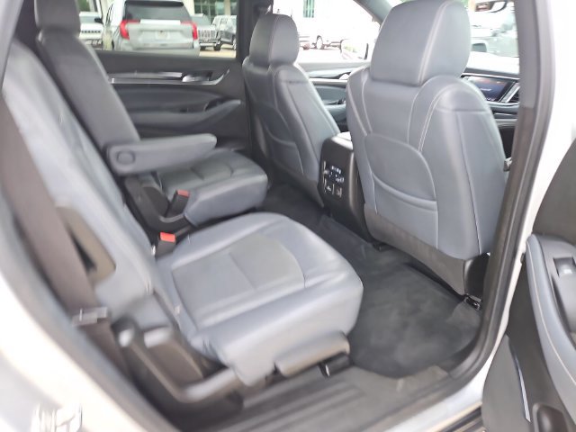 Used 2022 Buick Enclave Premium FWD image 25
