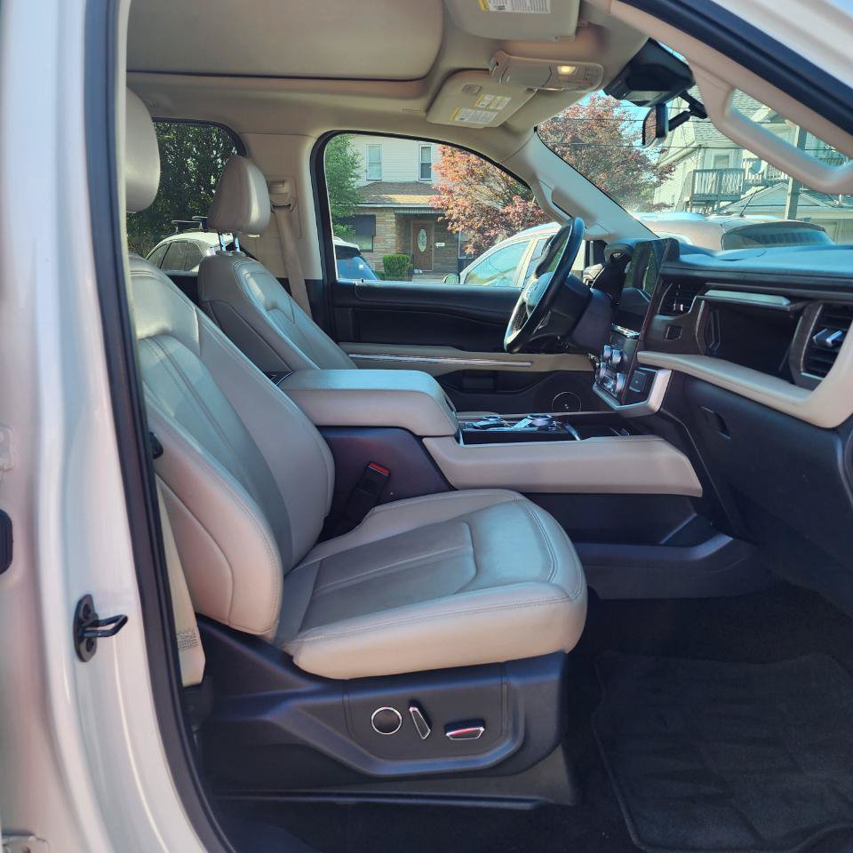 Used 2022 Ford Expedition Max Limited AWD/4WD image 16