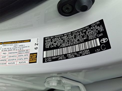 New 2025 Toyota Corolla SE image 15