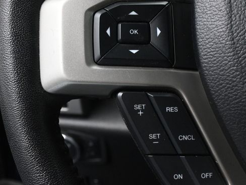Used 2020 Ford F250 Lariat w/ Lariat Ultimate Package AWD/4WD image 18