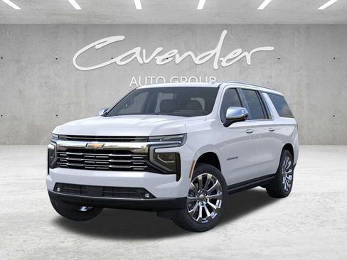 New 2026 Chevrolet Suburban Premier image 6