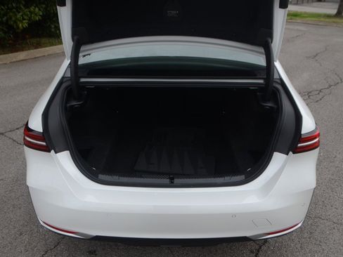 Used 2025 BMW 530i xDrive 530i xDrive (MSRP $65,150) image 25