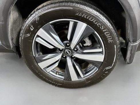Used 2023 Nissan Rogue SL AWD/4WD image 31