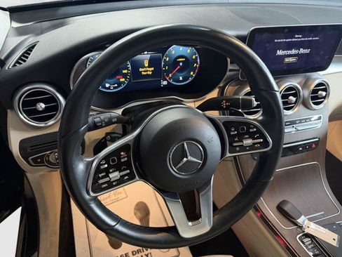 Used 2022 Mercedes-Benz GLC 300 4MATIC image 11