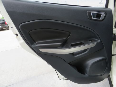 Used 2020 Ford EcoSport SE w/ SE Convenience Package image 46