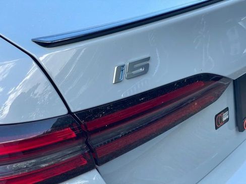 Certified 2025 BMW i5 xDrive40 w/ M Sport Package AWD/4WD image 27