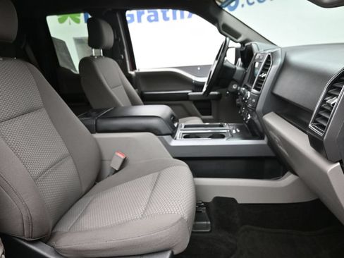 Used 2017 Ford F150 XLT w/ Equipment Group 302A Luxury AWD/4WD image 9