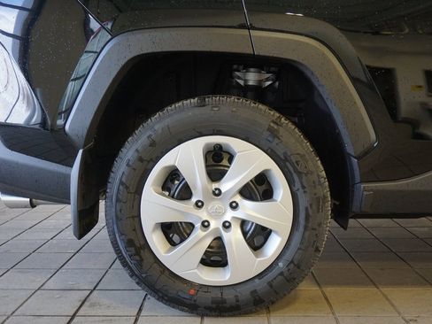 New 2025 Toyota RAV4 LE image 30