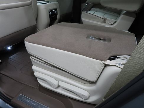 Used 2024 GMC Yukon Denali image 66