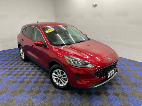 Used 2020 Ford Escape SE image 29