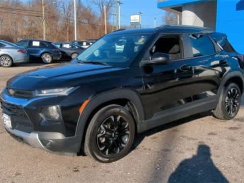 Used 2023 Chevrolet TrailBlazer LT w/ Convenience Package image 4