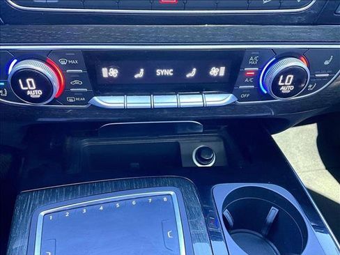 Used 2017 Audi Q7 3.0T Premium Plus w/ Premium Plus Package image 24