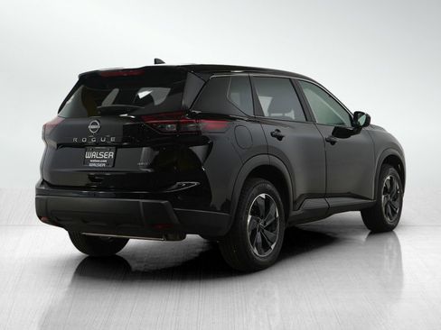 Used 2025 Nissan Rogue SV AWD/4WD image 5