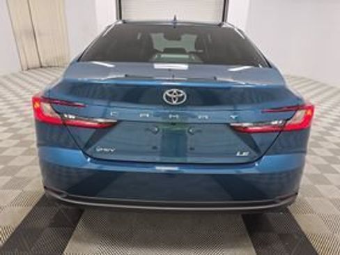 Used 2026 Toyota Camry LE w/ Convenience Package FWD image 5