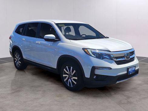 Certified 2019 Honda Pilot EX image 3