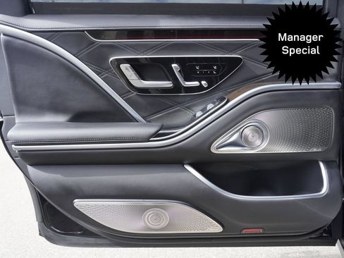 Used 2025 Mercedes-Benz Maybach S 680 4MATIC image 28