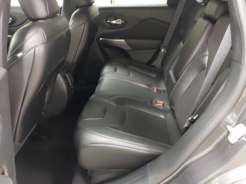 Used 2022 Jeep Cherokee Limited AWD/4WD image 38