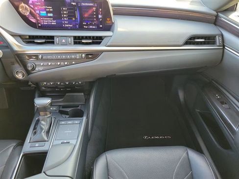 Used 2019 Lexus ES 350 w/ Luxury Package image 34