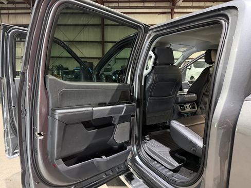 Used 2022 Ford F150 Lariat AWD/4WD image 15