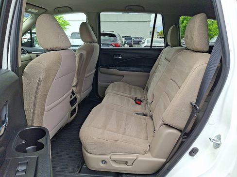 Certified 2021 Honda Pilot EX image 10