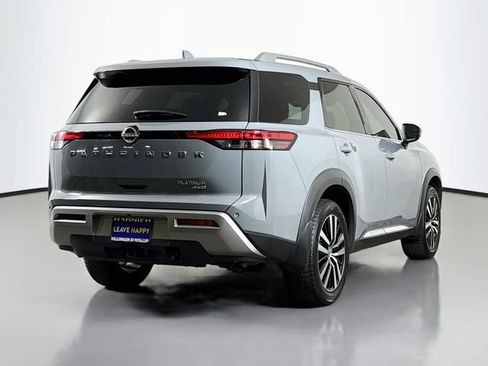 Used 2023 Nissan Pathfinder Platinum AWD/4WD image 7