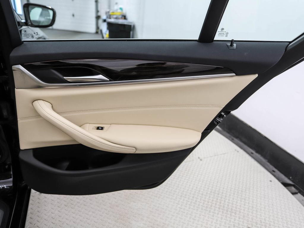 Used 2019 BMW 530i xDrive w/ Convenience Package AWD/4WD image 25