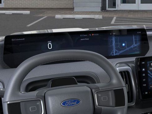 New 2025 Ford Expedition Active image 13