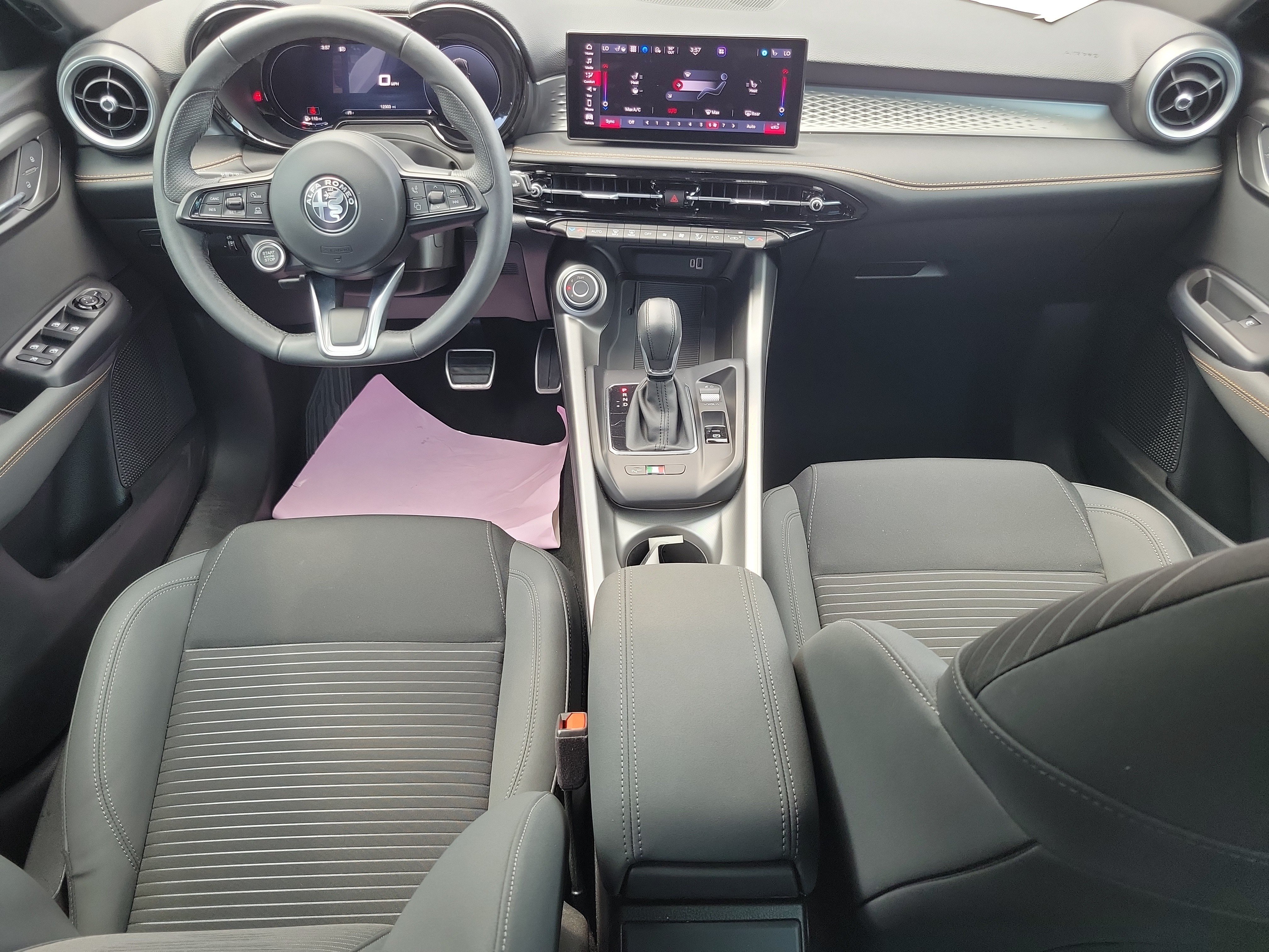 Used 2025 Alfa Romeo Tonale AWD/4WD image 10
