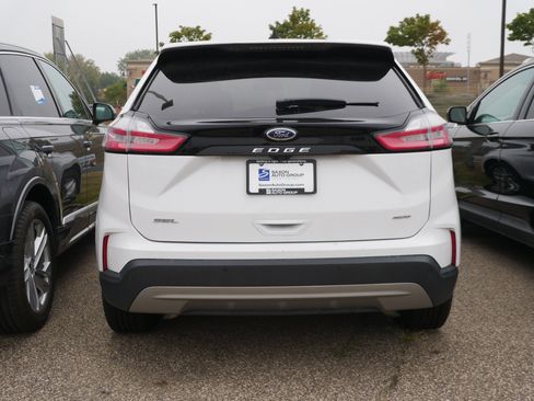 Used 2024 Ford Edge SEL AWD/4WD image 5