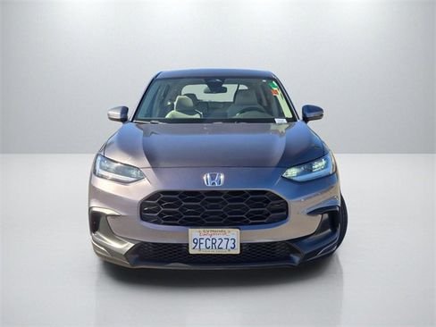Used 2023 Honda HR-V LX image 2