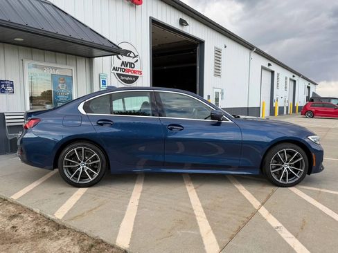 Used 2021 BMW 330i xDrive Sedan w/ Convenience Package AWD/4WD image 3