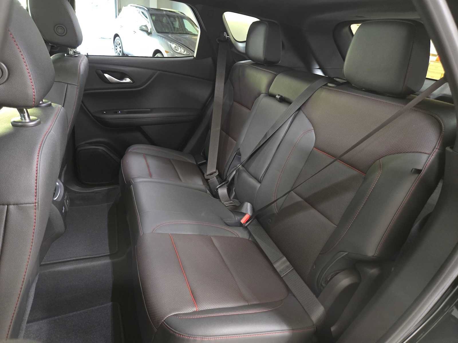 Used 2022 Chevrolet Blazer RS w/ Enhanced Convenience Package AWD/4WD image 17