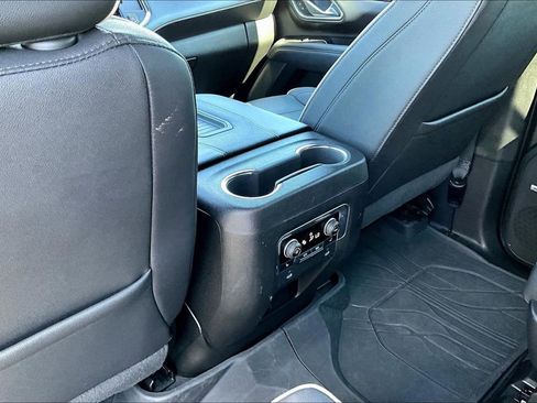 Used 2022 Chevrolet Tahoe Premier AWD/4WD image 12