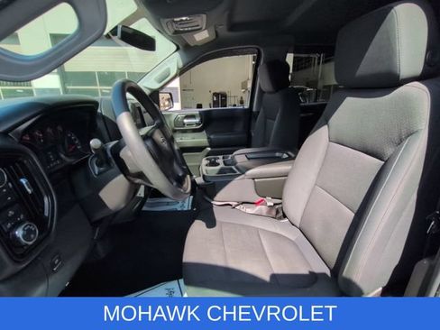 Used 2020 Chevrolet Silverado 1500 Custom Trail Boss w/ Custom Convenience Package AWD/4WD image 18