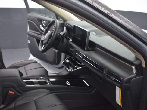 New 2026 Lincoln Corsair Grand Touring image 13